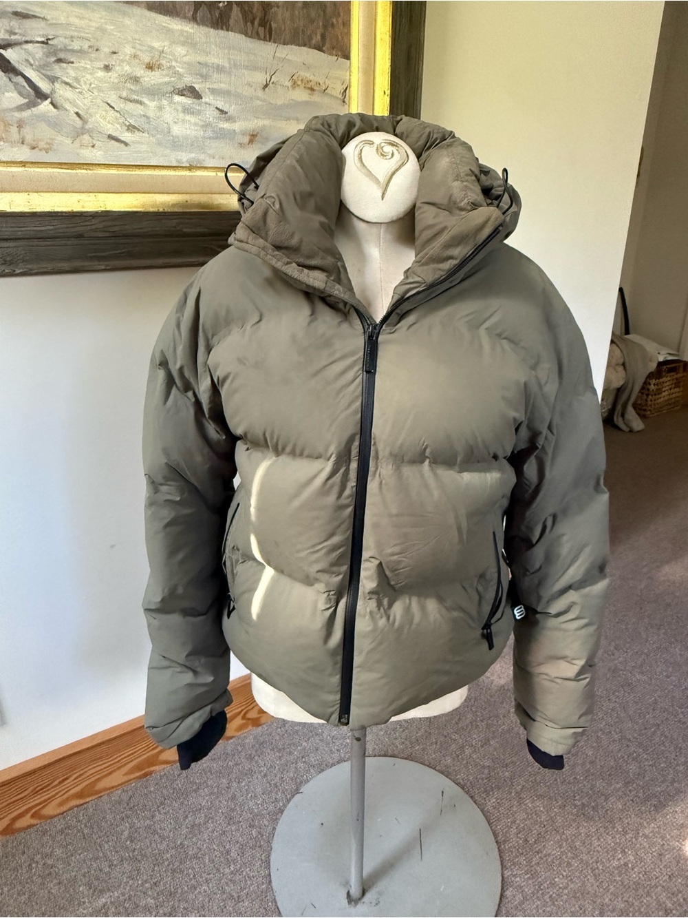 Aritzia SuperPuff Size Small